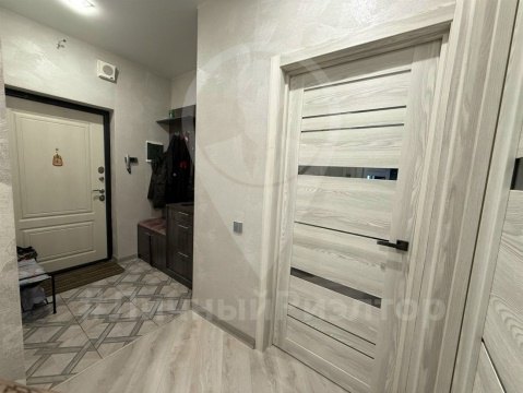 2-к квартира, 16/27 эт., 63м²