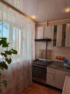 3-к квартира, 4/5 эт., 61м²