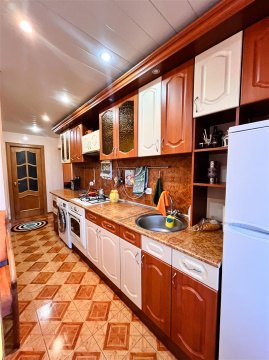 2-к квартира, 1/5 эт., 56м²