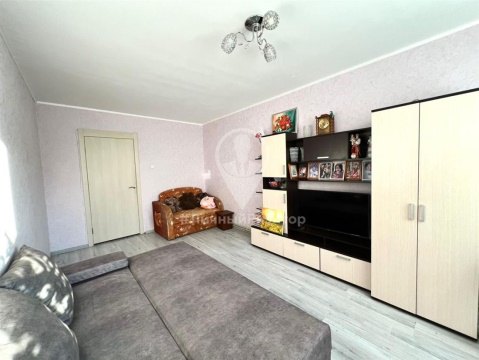 2-к квартира, 3/3 эт., 56м²