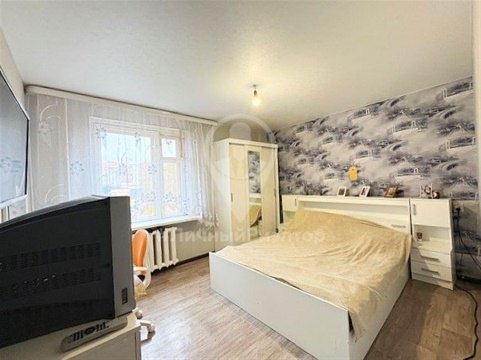 4-к квартира, 4/10 эт., 96м²